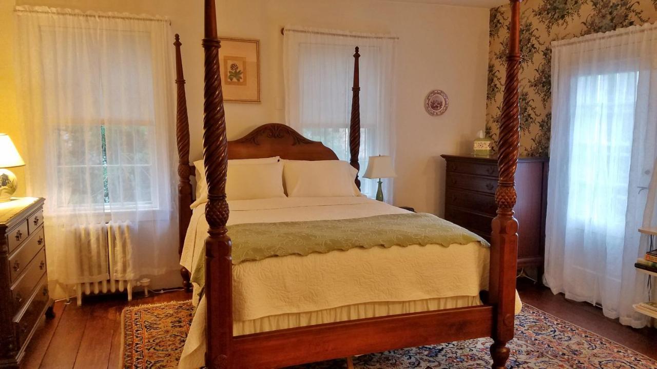Centennial House Bed And Breakfast Northfield Extérieur photo